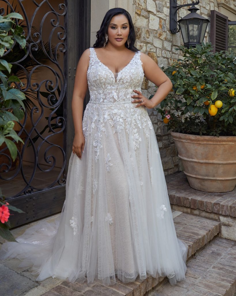 Plus-size sleeveless A-line bridal gown