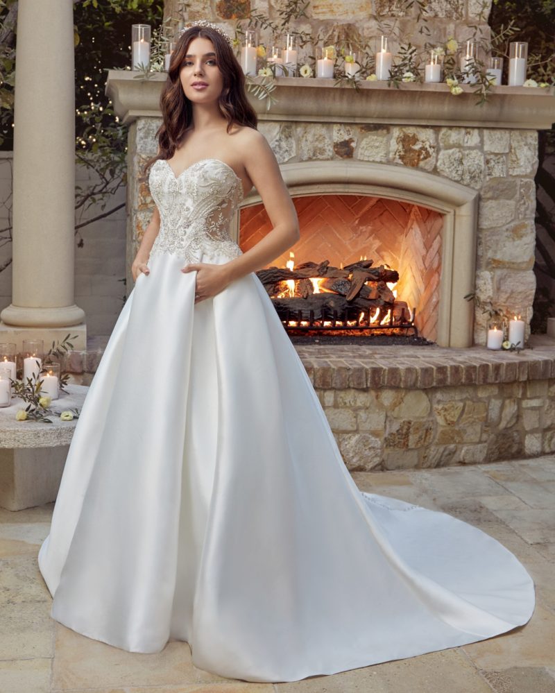 Classic straplesss A-line bridal gown