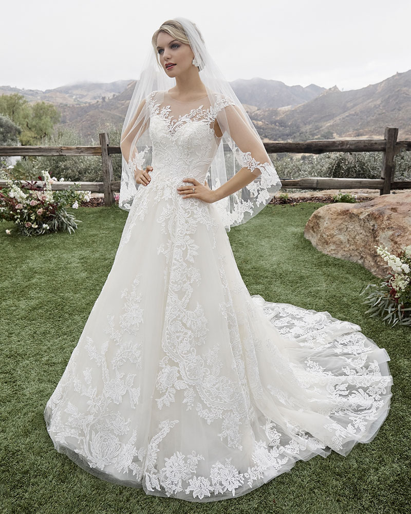 Romantic A-line wedding dress with veil
