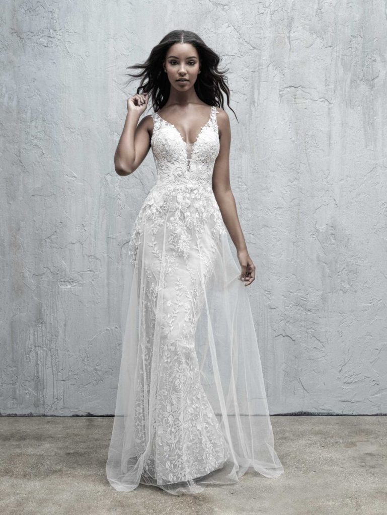 Timeless lace sleeveless A-line wedding dress