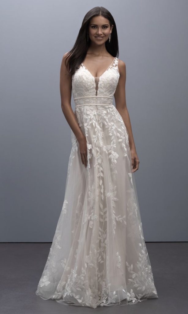 Sleeveless lace A-line wedding dress