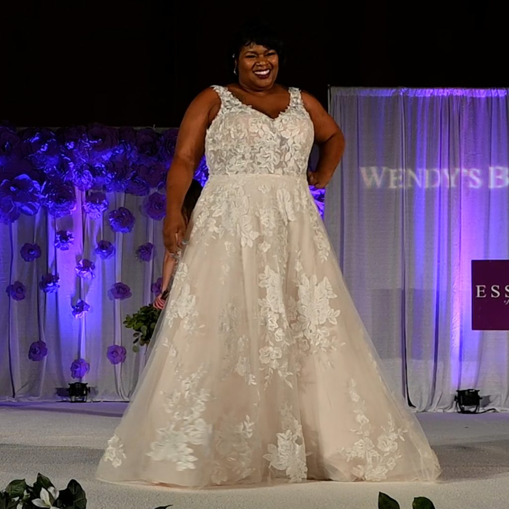 Plus-Size sleeveless A-line bridal gown
