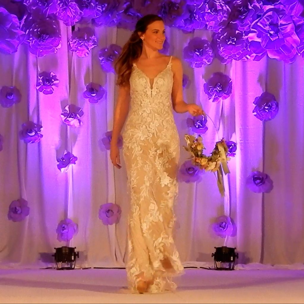 Sleeveless lace sheath bridal gown