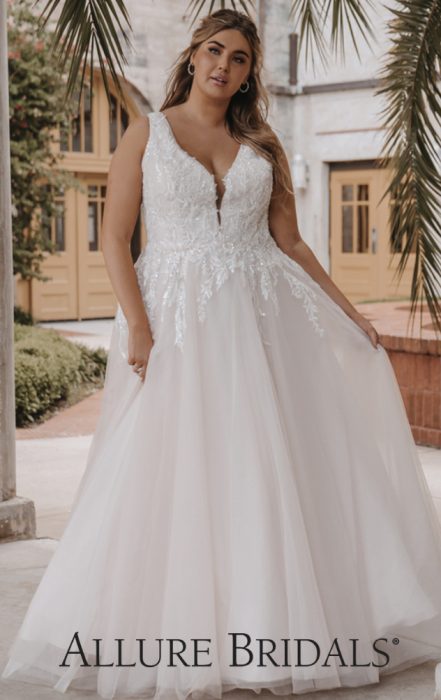 Plus-size sleeveless A-line bridal gown
