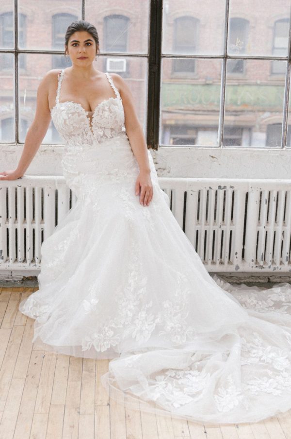 Plus-size sleeveless fit-and-flare-wedding-dress